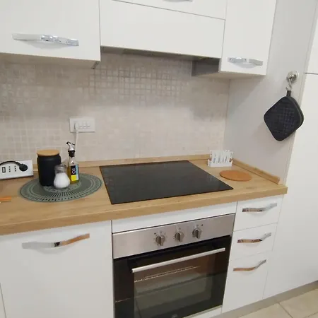 Sanraffaele 117 - Ospedale & Metro Milano - Intero דירה *